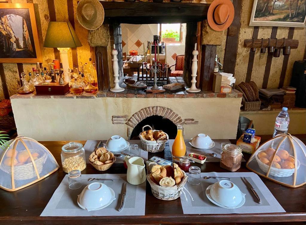 Maison D'Hotes Le Chai D'Armagnac Monguilhem エクステリア 写真