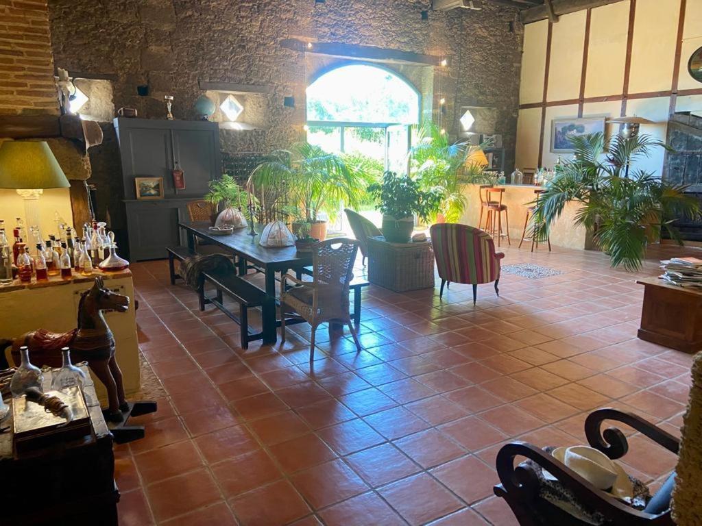 Maison D'Hotes Le Chai D'Armagnac Monguilhem エクステリア 写真